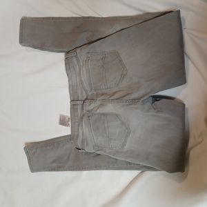 💜5/$25💜Size 16 Levi's youth skinny jeans